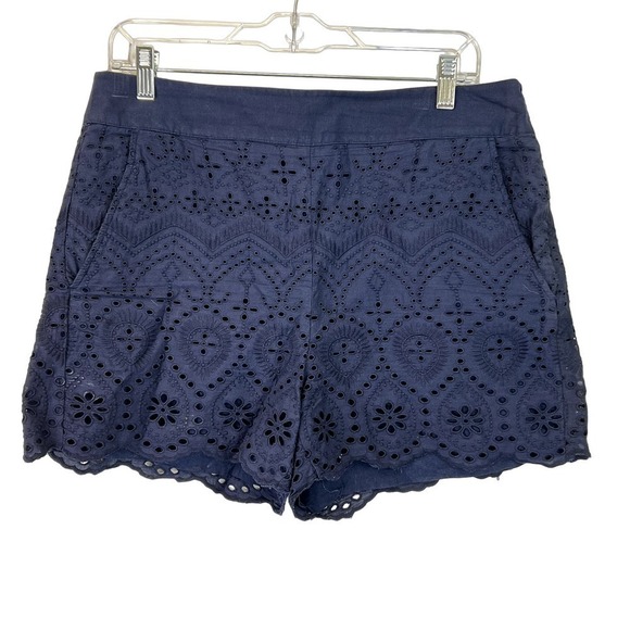 Ann Taylor Loft Navy Eyelet Fully Lined Flat Front Shorts Scalloped Hem SZ 8 - Picture 1 of 7